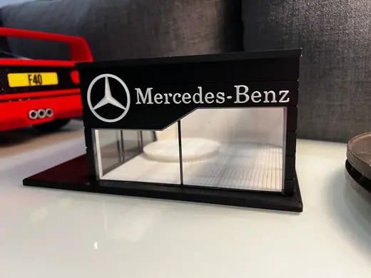 Diorama Showroom Mercedes - GigaPenguin3DPrinting