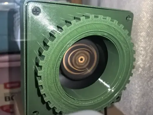 80mm 玻璃通风孔 → 120mm 风扇固定转接座(带锁紧螺纹)