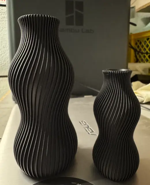 Rillenvase