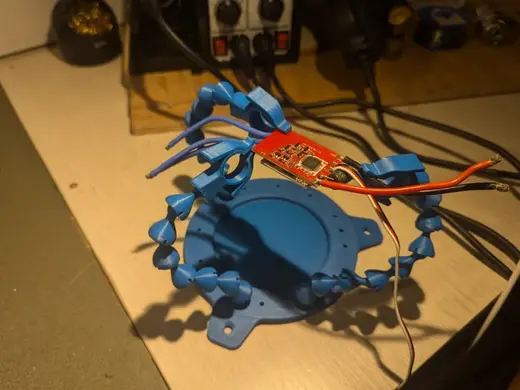 soldering helping hands/universal clamp thing