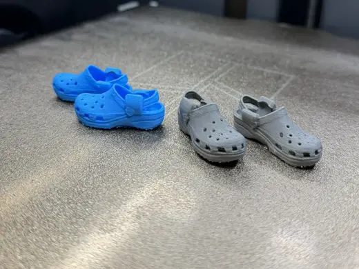 Crocs / shoes for dummy 13