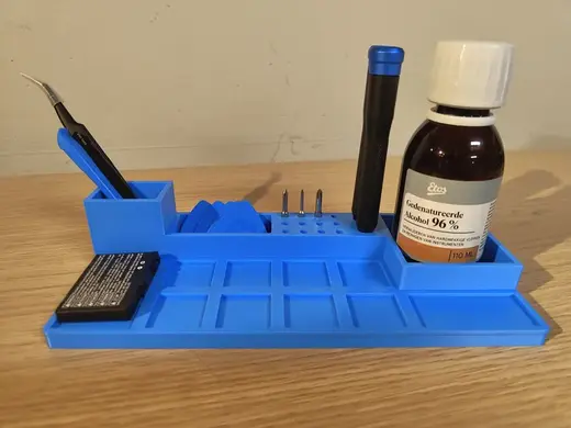 Repair/screw organizer (iFixit)