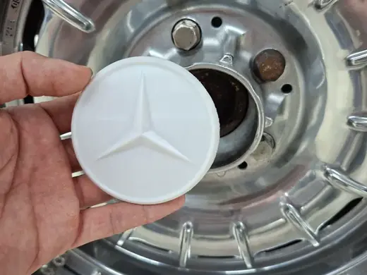 Mercedes Classic R107 Wheel Hub Cap