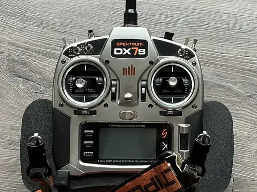Sendepult-DX7s Spektrum