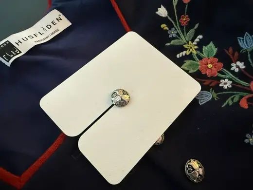 Pussebrett Til Bunad / Polishing Card For Bunad