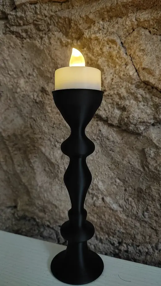 Candlestick tea candle