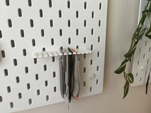 AppleWatch Holder Ikea Skadis