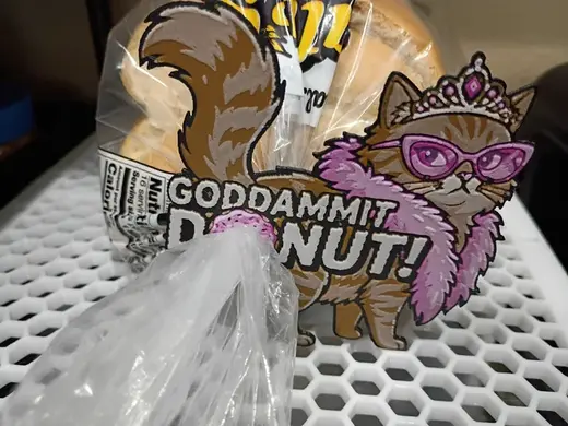 Dungeon Crawler Carl - Princess Donut Bread Clip