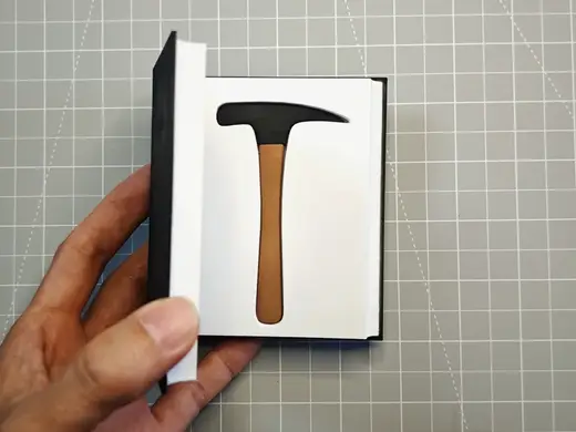 a bible for the Shawshank Redemption肖申克的救赎中的圣经道具模型