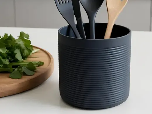 Ribbed designed kitchen utensil holder pot