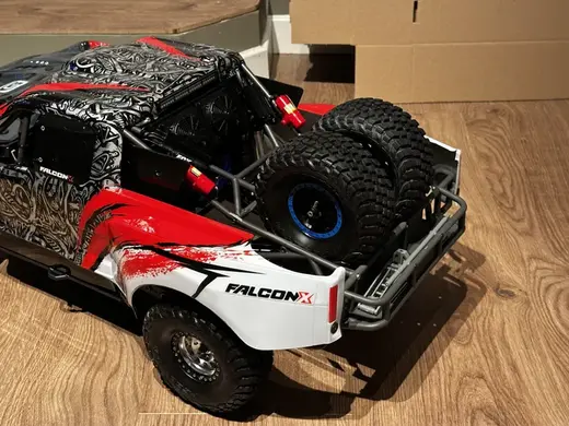 Traxxas Unlimited Desert Racer Spare Tire mount