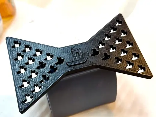 BowChy - Bow Tie Benchy