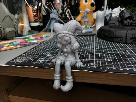 Sitting Pomni Amazing Digital Circus Edge-Sitter