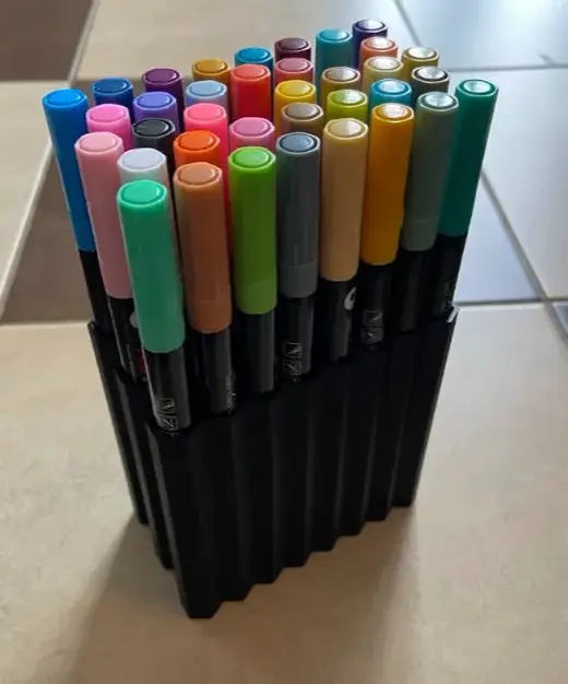 pot à feutre à alcool / support for alcohol marker