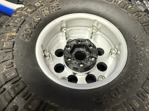 "SLW" RC Wheel Hub Centers