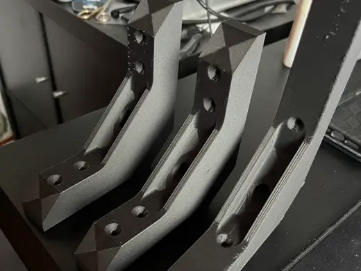 3 Sizes of very strong shelf brackets