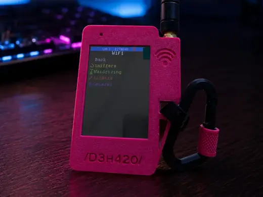 ESP32 CYD 2.8" with battery pack + GPS