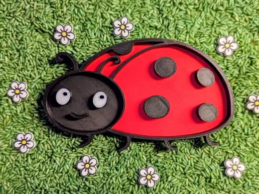vulvorm sensory play lieveheersbeestje