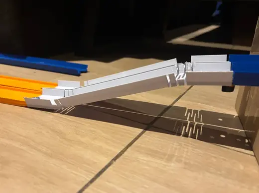 1:64 Diecast track - slightly flexible - 250mm