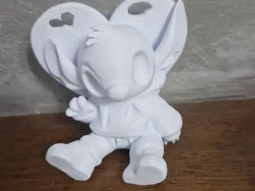 stitch con cuore dietro