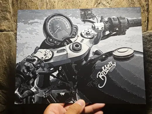 Triumph Bonneville Bobber TFC Close up Hueforge