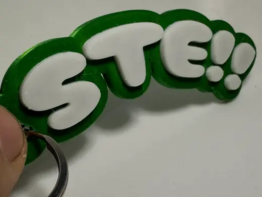 Portachiavi "STE" - Stampa multicolore con AMS