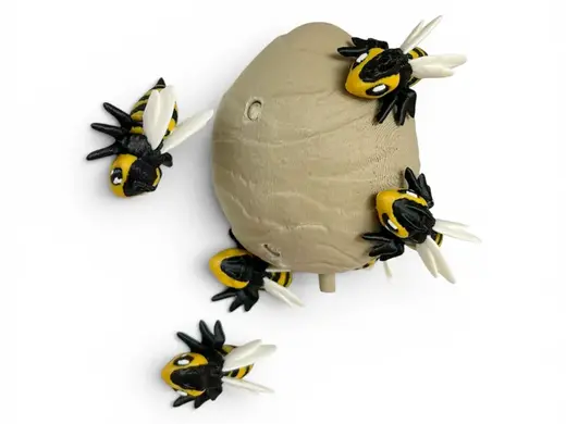 Wasp Nest Magnetic Figures Set