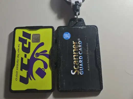4 ID holder book with snap pins