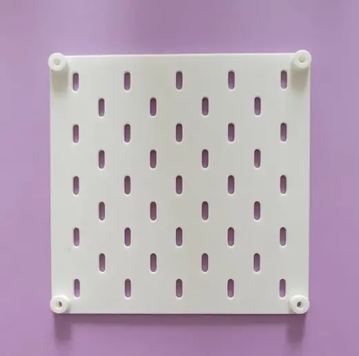 IKEA Skadis pegboard with 6mm Wall spacer / IKEA Skadis lochplatte mit 6mm Abstandhalter zur Wand