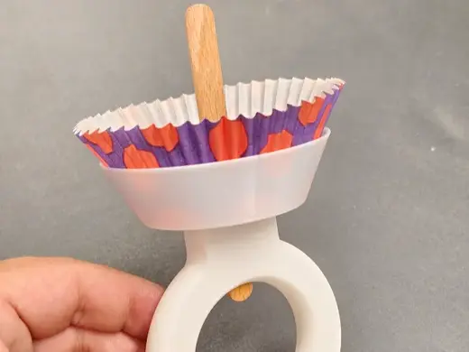 Kids Drip-Free Cupcake Liner Popsicle Holder