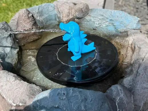 Springbrunnen Pokemon Karnimani / Totodile