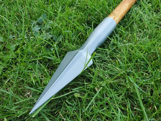 Spearhead and pommel