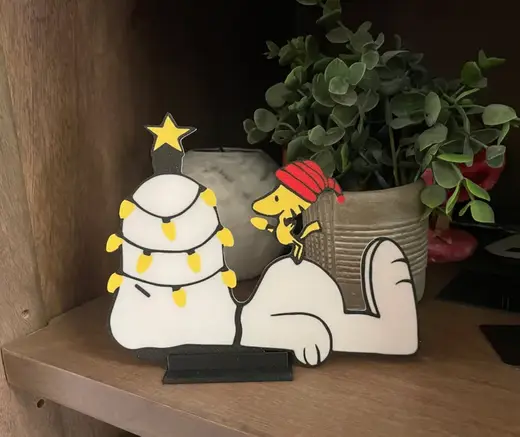 Snoopy Christmas 4 color display / Woodstock Tree