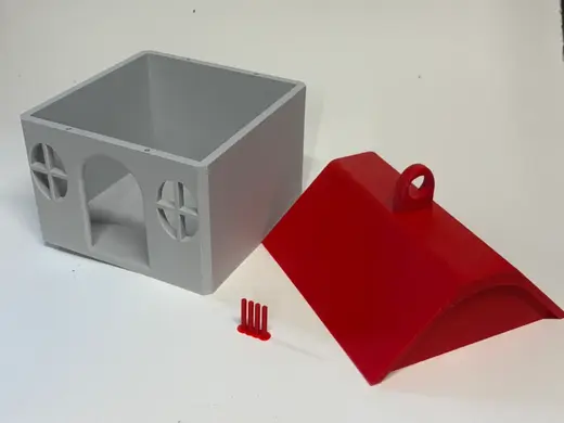 Dolly's Birdhouse V1 (No Glue Needed)