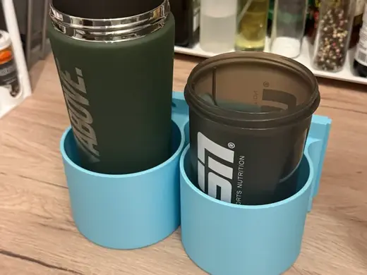 Getränkehalter / Proteinshakehalter