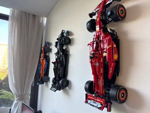 42207 Ferrari SF-24 F1 car wall mount