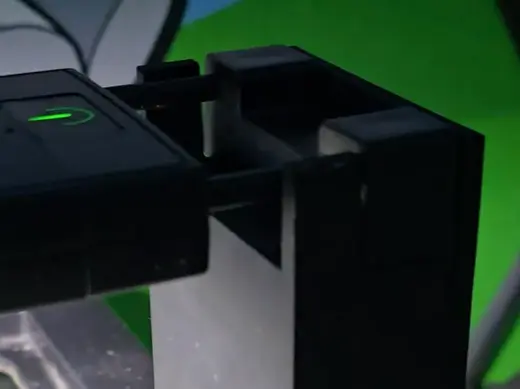 Fluval 3.0 Light Mount to Aqueon Tank
