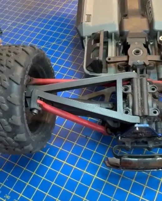 V4.0 E-revo Traxxas suspension arms