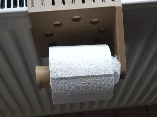 Toilettenpapierhalter 91mm auf Heizkörper