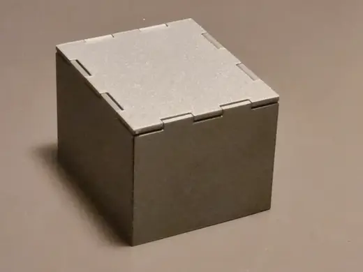 deck box for 100 single or double sleeved cards