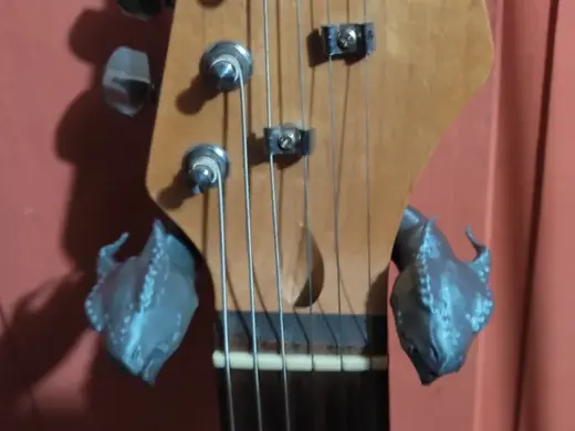 Double Dragon Head Guitar wall stand
