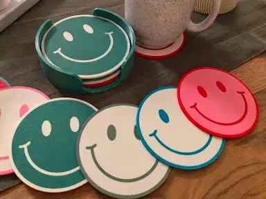 Drink and smile - Smiley coaster with holder