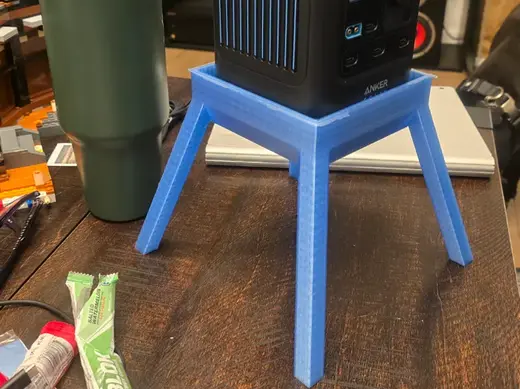 Anker SOLIX C300 DC Power Bank Station Stand