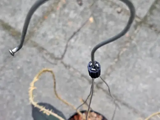 wire hanger putter together-er