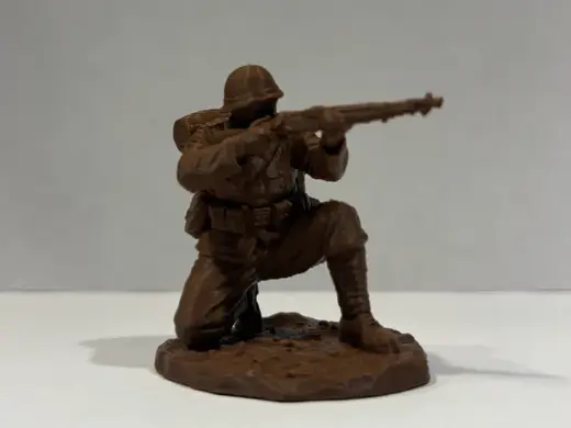 JAPAN ( WWII ) SOLDIER IN SITTING DOWN POSITION