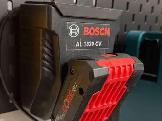 Skadis - Bosch AL 1820 CV Ladegerät Halter