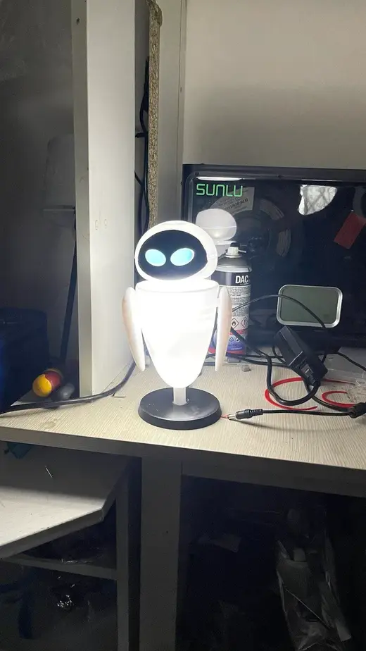 EVE Figure Wall-e led lamp