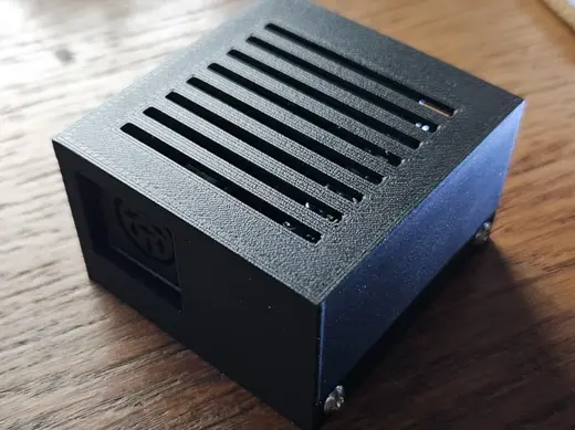 Box for xum1541 rev1.3 by Bjorn Hutmacher