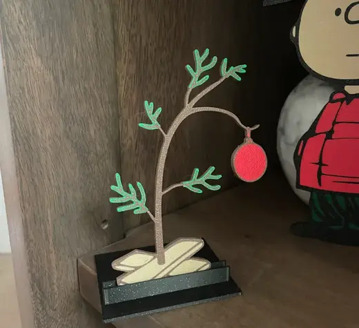 Charlie Brown Christmas Tree / 4 color / display