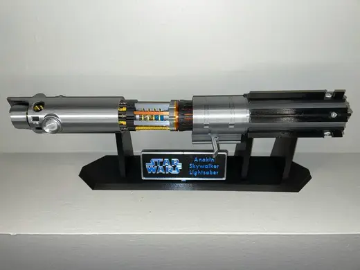 Anakin Skywalker's Lightsaber (w/Internal Chamber)